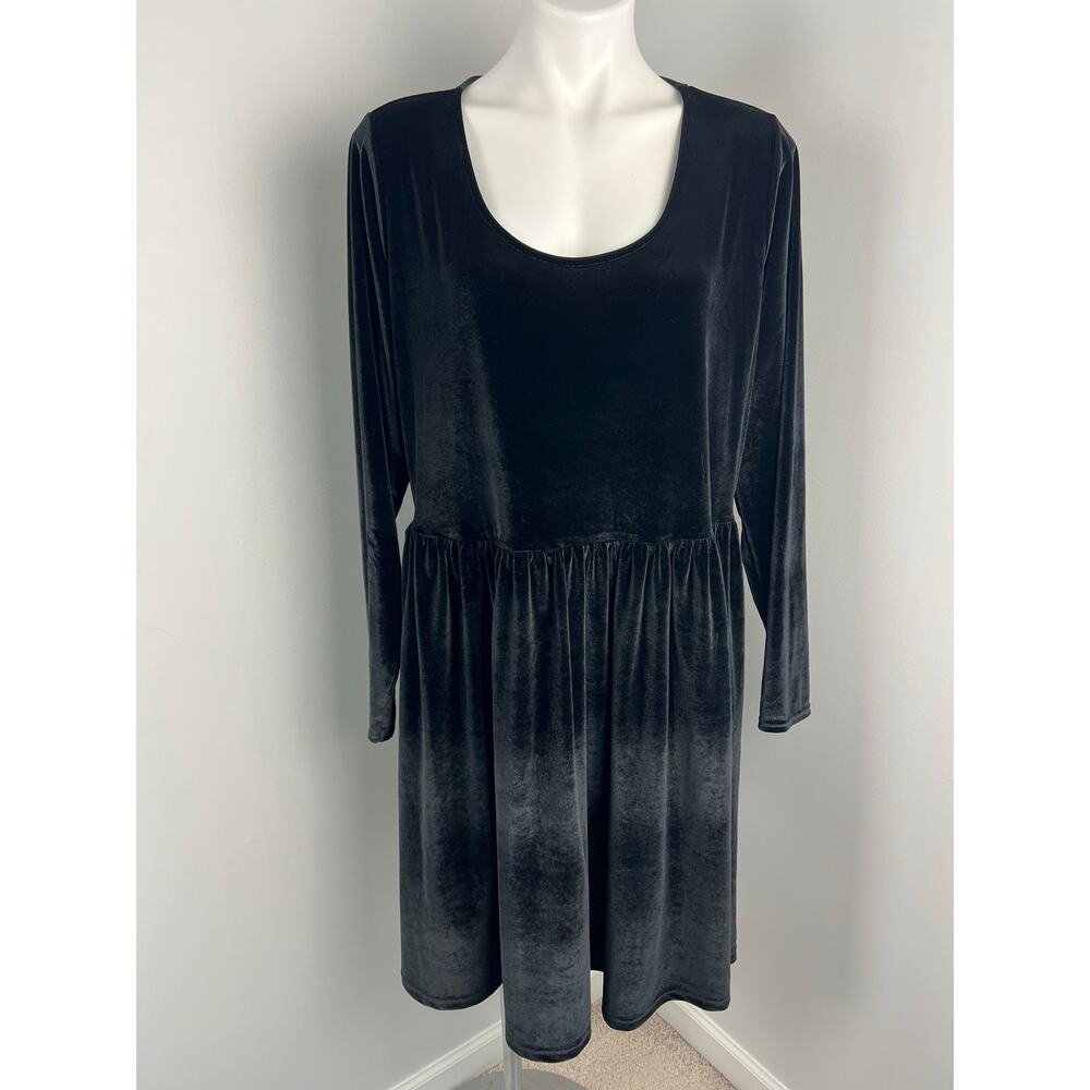 ASOS Curve Black Velvet Pleated Long Sleeve Dress 20
